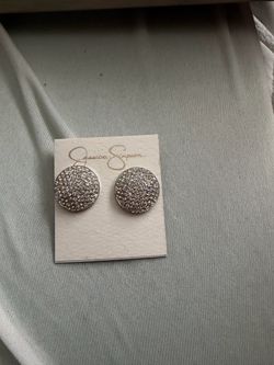 MK jewelry woman