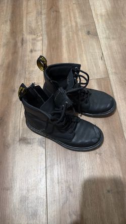 Dr. Martens size2   $8.00