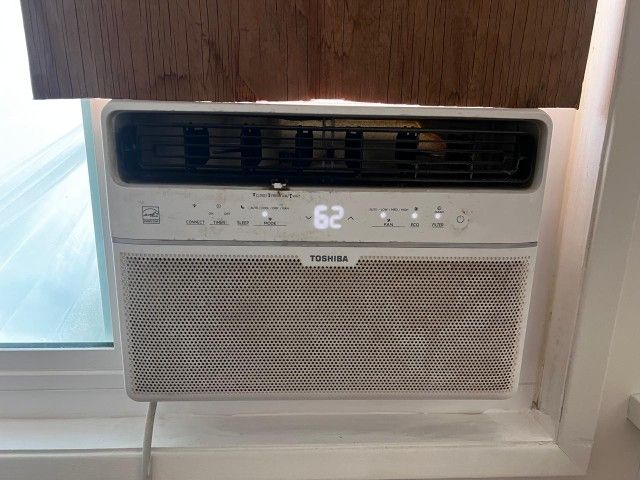 Toshiba Window AC Air Conditioner 12000 BTU