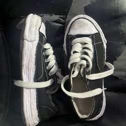 maison miharas 23 OG No box little damaged size 8.5