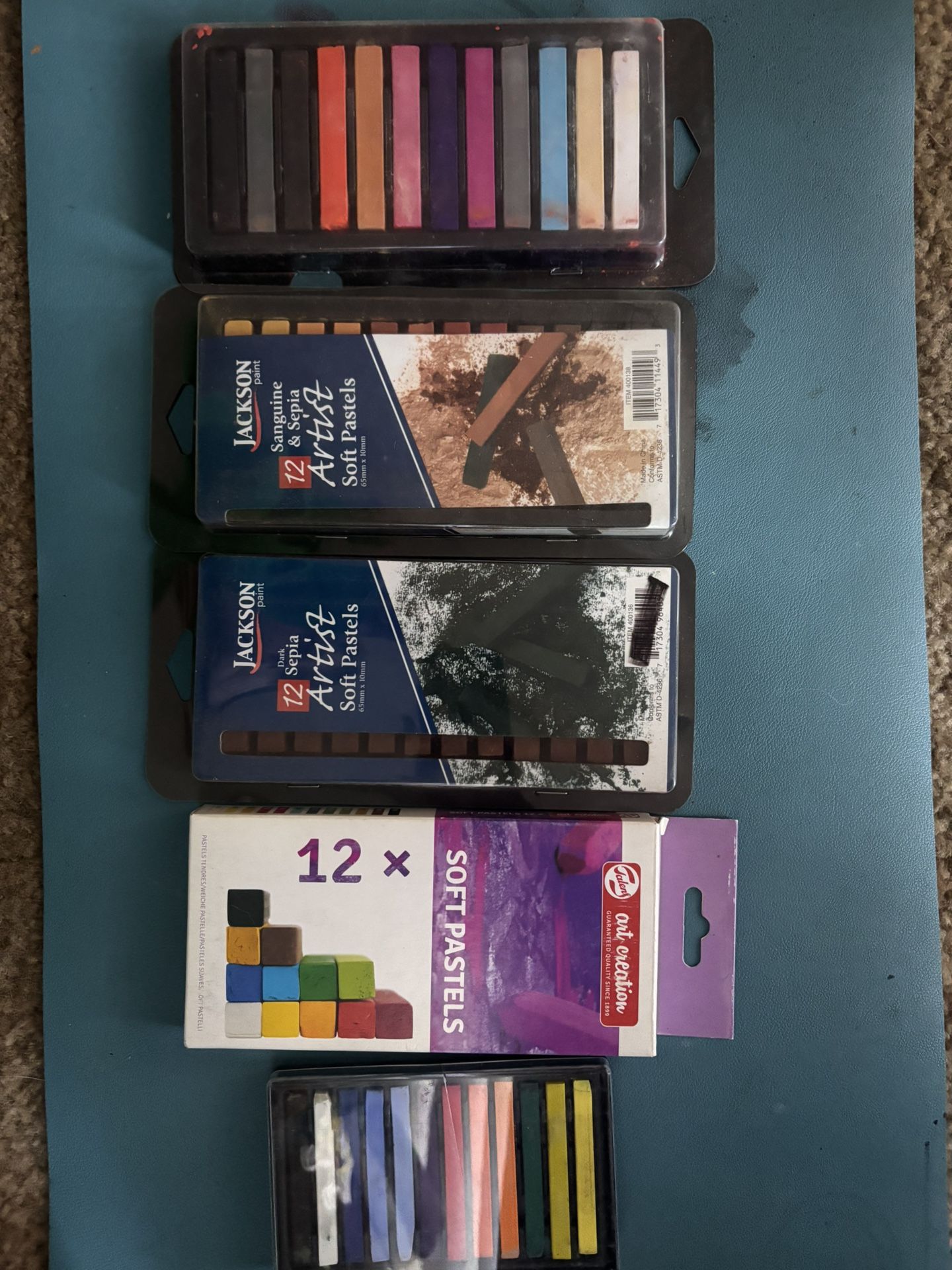 Soft Pastels – Free | No Holds