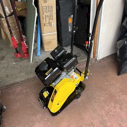Plate Compactor 7Hp.  New 