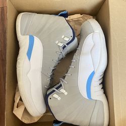 Jordan 12 University Blue Size 10