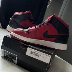 Air Jordan 1 Mid 