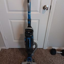 Black & Decker Vacuum 