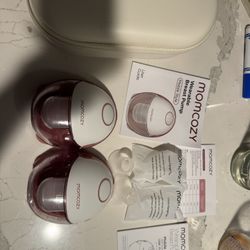 Momcozy M6 Breast Pump 