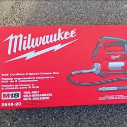 NEW Milwaukee 2646-20 M18 18V Lithium-Ion Cordless 2-Speed Grease Gun(Tool Only)