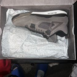 Jordan 4 Retro
