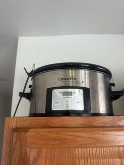 Crock pot slow cooker