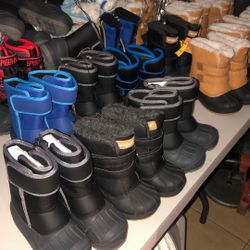Snow Boots Size 8C