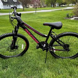 Girls Mongoose Excursion 24” Mountain Bike