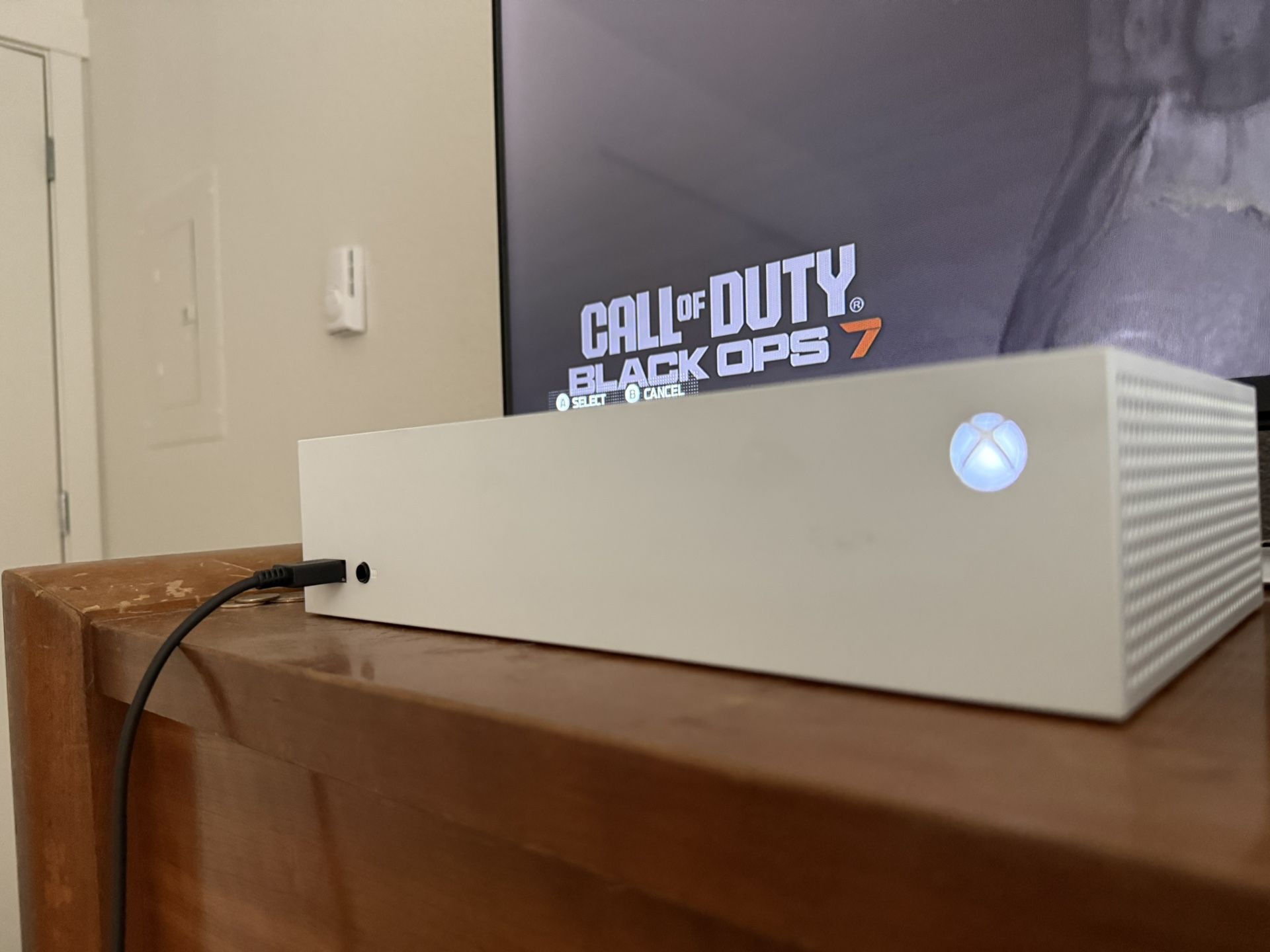 Xbox Series S with all Cords, Controller, Rechargeable Battery and Headset