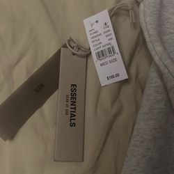 ESSENTIALS HOODIE WHITE