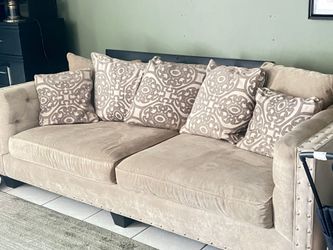 Chairs and Sofa Cindy Crawford
