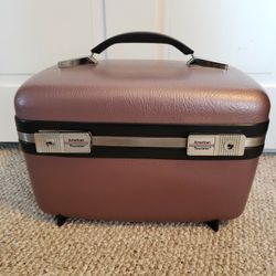 Vintage American Tourister Train Case Beauty Case