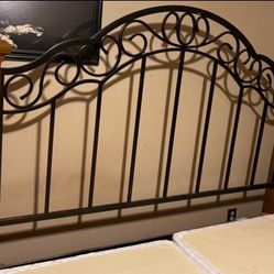 FREE FREE FREE    King Bed