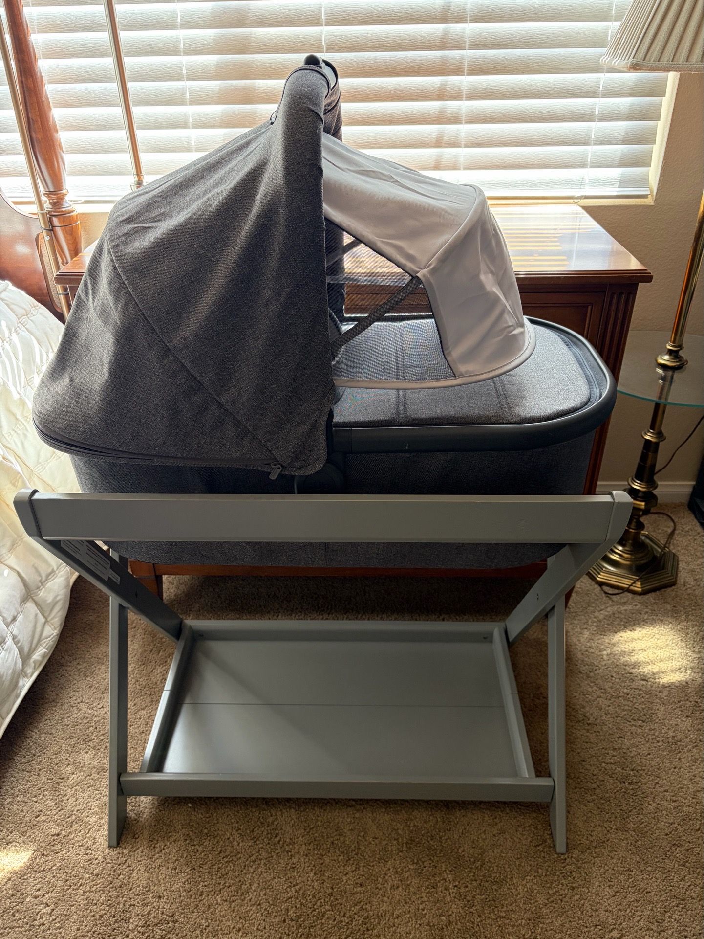 Combo UPPAbaby Stroller Bassinet & Bassinet StandBedside Sleeper Stand