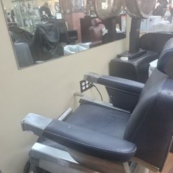 Classic Belmont Barber Chair