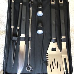  La Z Boy BBQ Tool Set 11 Pieces Grill Accessory Set