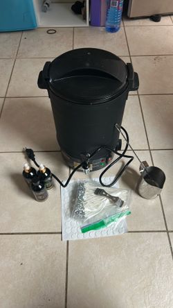 Candle making supplies with soy wax