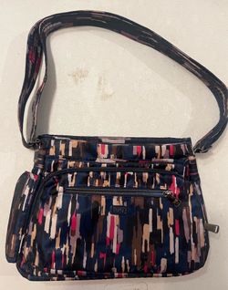 Lug Shoulder Bag Women Zipper Pockets Lined Multicolor Geometric Pattern