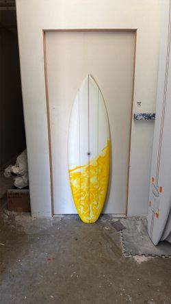 5’5 surfboard