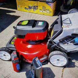 TORO 60V CORDLESS BRUSHLESS SELF PROPELLED LAWN MOWER KIT BATTERY AND CHARGER NEW 