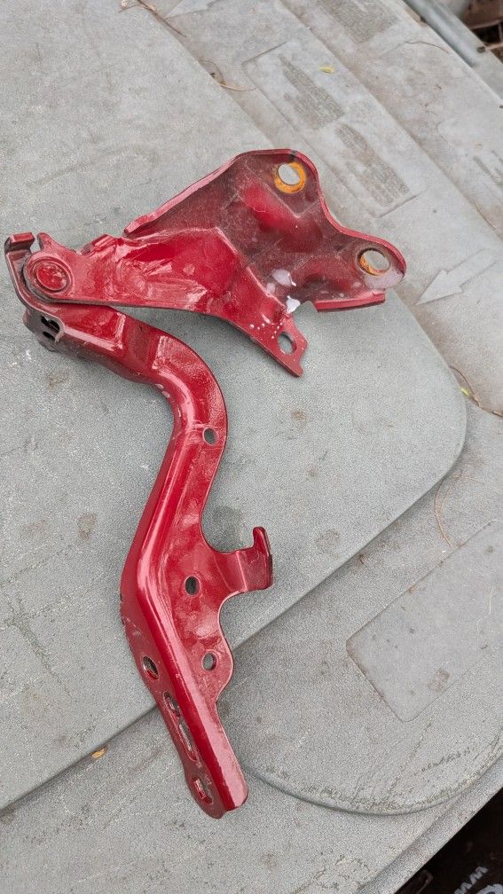 Lexus Is250 Hood Hinges