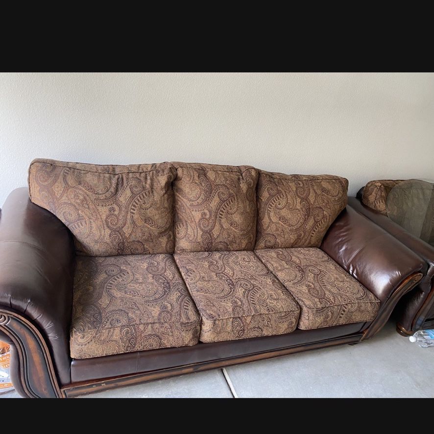 Couch And Loveseat With Ottoman 