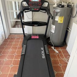 Treadmill With Incline Sole F63 Model