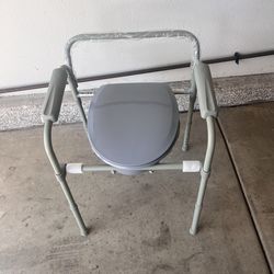 Portable toilet - Never Used