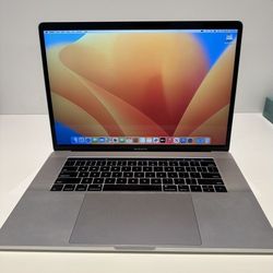 BLACK FRIDAY SALE Apple MacBook Pro 15” Laptop Quad Core i7/16GB RAM/Touch Bar  Warranty Included   