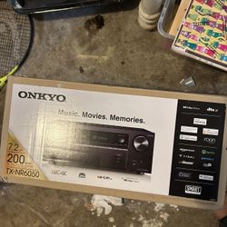 Onkyo - TX 7.2-Ch. with Dolby Atmos 4K Ultra HD HDR Compatible A/V Home Theater Receiver - Black 