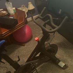 Peloton Like New 