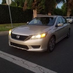 Honda Accord Sport 4 Cylinder Gas Saver!