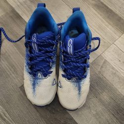 Football Cleats Size 2.5 Youth 