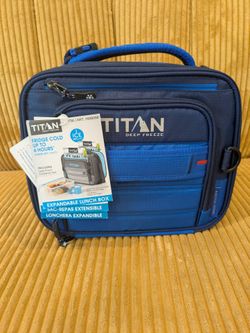 Titan Deep Freeze Expandable Lunch Bag & 2 Ice Walls
