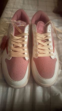 Men's size 9.5 Travis Scott sneakers