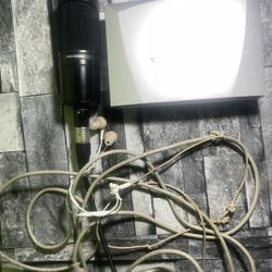 Studio Audio Bundle - Mic, Interface, Headphones (For Repair)