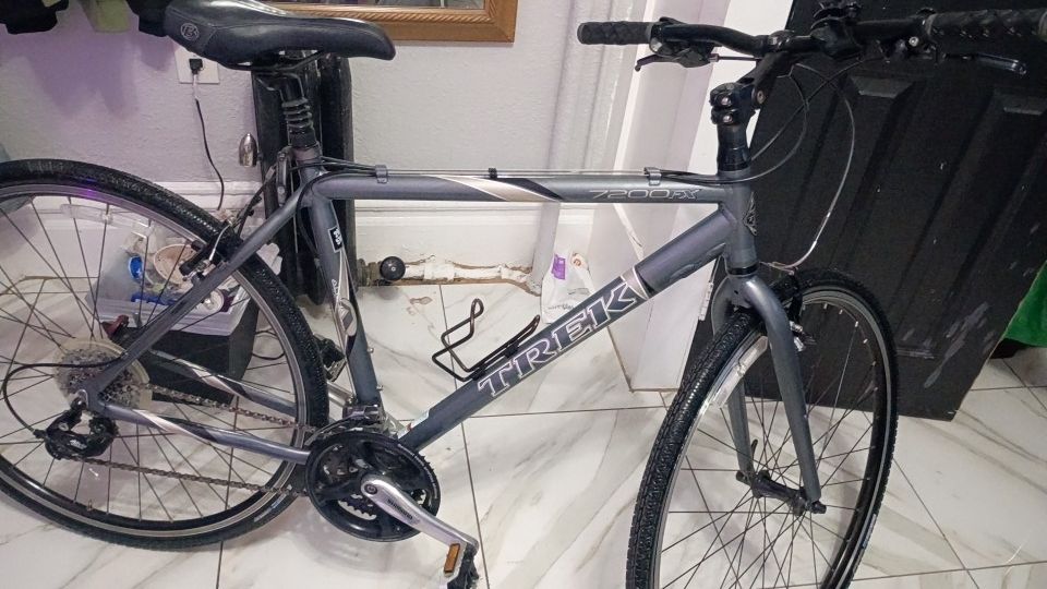 Trek 7200FX