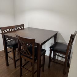 Dining Room Table For Sale!!!! 