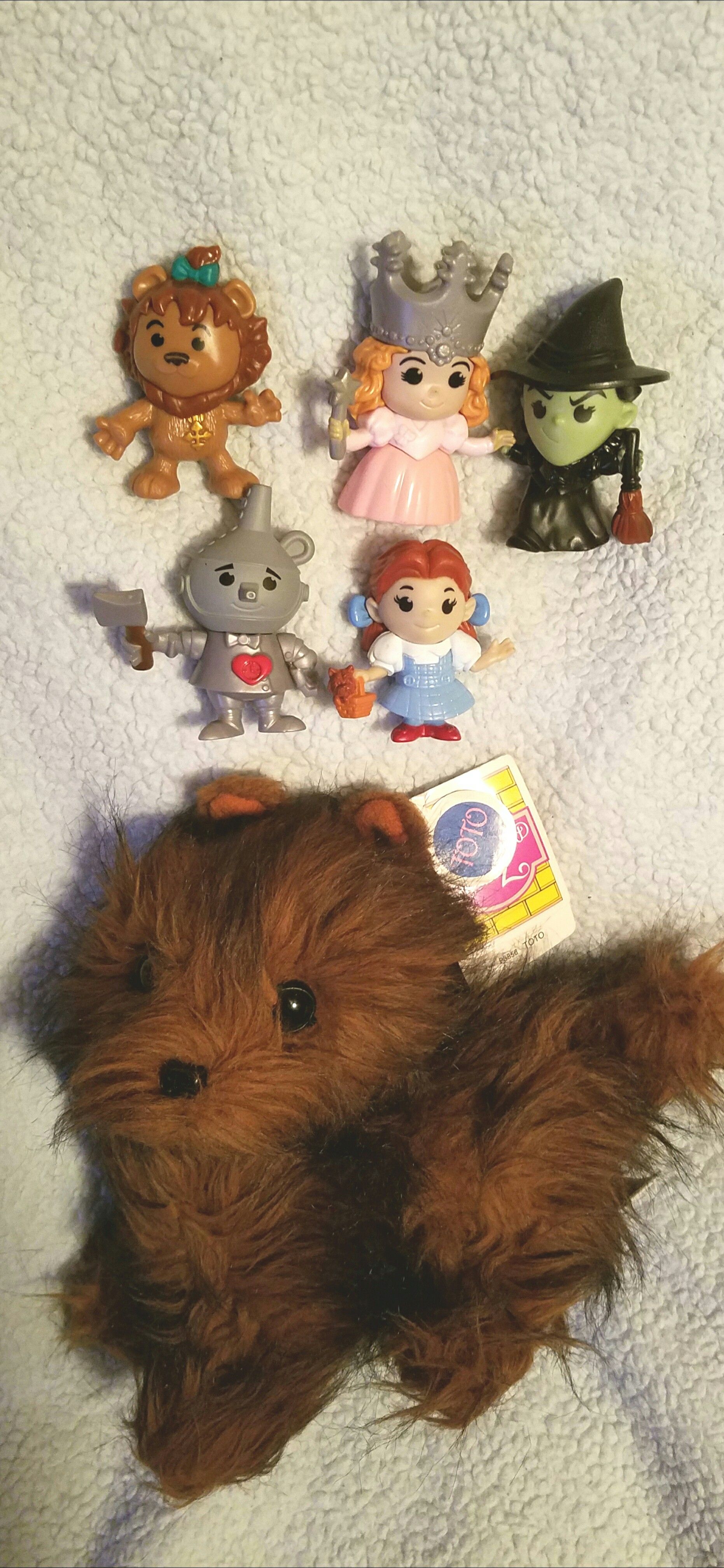 WIZARD OF OZ TOTO PLUSH DOG TOY LOT