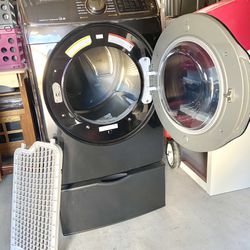 Samsung DRYER with Pedestal And Sweater Rack ( Read Description)
