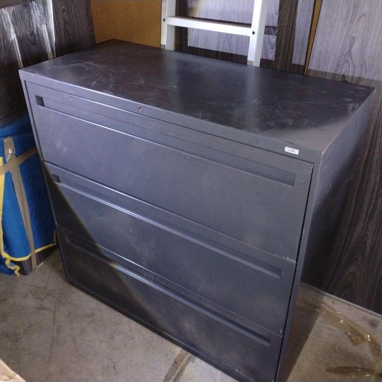 Metal 2 Door Office Filing Cabinet 