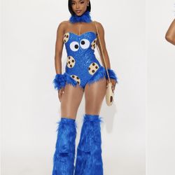 Costume