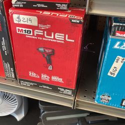 Milwaukee M18 3/8” Impact Wrench With Friction Ring 