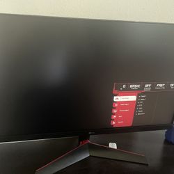 LG UltraGear Gaming Monitor 24” Full HD (1920x1080)