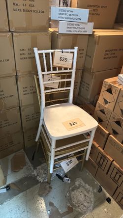 Tiffany chairs display