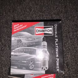 Champion 7570 Double Platinum Spark Plugs