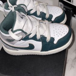 6c &7c toddler sneakers